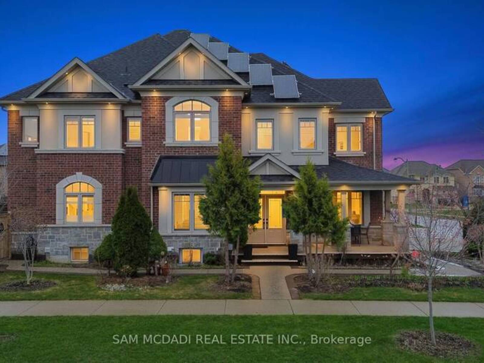 2 BAKERSFIELD ROAD, Brampton, Ontario L6P 2Z3