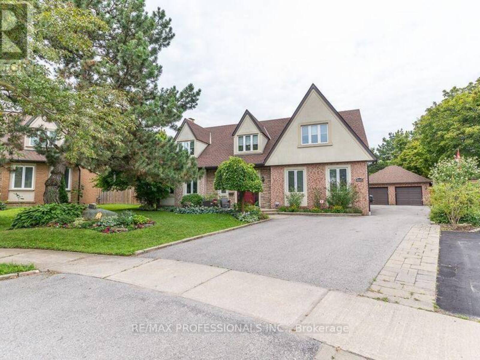 2604 BARRISDALE COURT, Mississauga, Ontario L5N 2H2