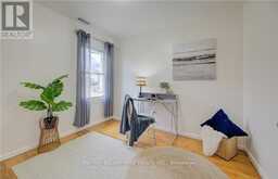 73 EAST 33RD STREET | Hamilton Ontario | Slide Image Seven