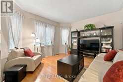42 KAITLIN DRIVE | Richmond Hill Ontario | Slide Image Twenty-three