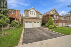 42 KAITLIN DRIVE | Richmond Hill Ontario | Slide Image Four