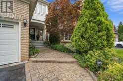 42 KAITLIN DRIVE | Richmond Hill Ontario | Slide Image Seven