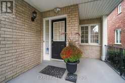 42 KAITLIN DRIVE | Richmond Hill Ontario | Slide Image Nine