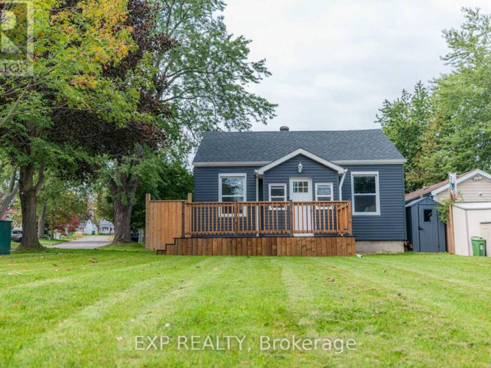 18 NELSON AVENUE, Ajax, Ontario L1S 1Z7