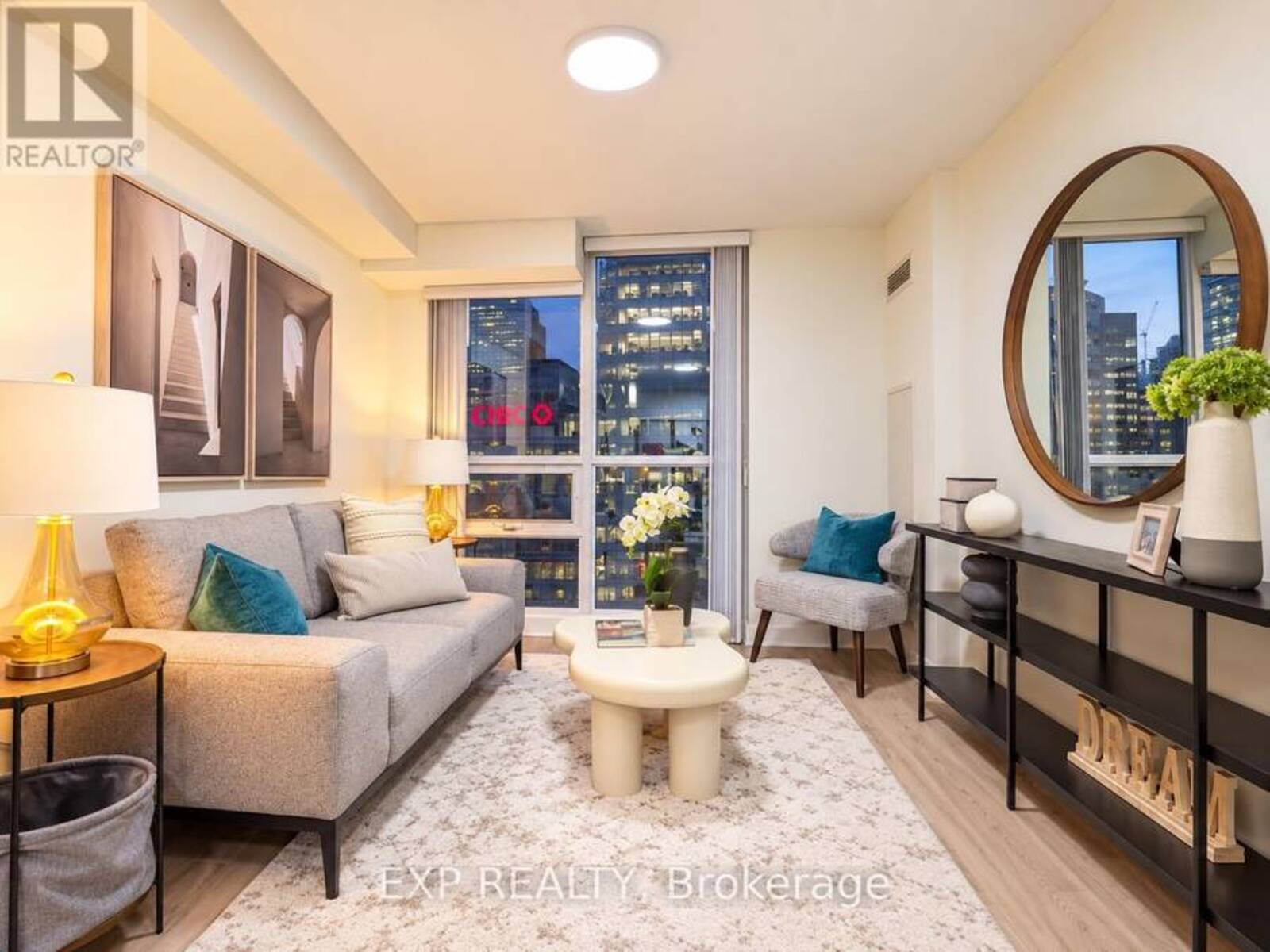 703 - 18 HARBOUR STREET, Toronto, Ontario M5J 2Z6