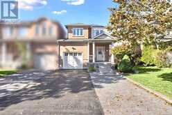 75 RIDEAU DRIVE | Richmond Hill Ontario | Slide Image One