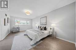 75 RIDEAU DRIVE | Richmond Hill Ontario | Slide Image Eleven