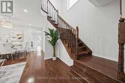75 RIDEAU DRIVE | Richmond Hill Ontario | Slide Image Nine