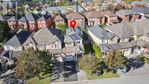 75 RIDEAU DRIVE | Richmond Hill Ontario | Slide Image Thirty-one