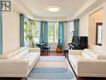 1 SAXONY DRIVE | Markham Ontario | Slide Image Ten