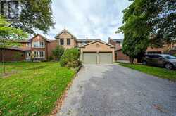 30 GARNISH GREEN | Markham Ontario | Slide Image One