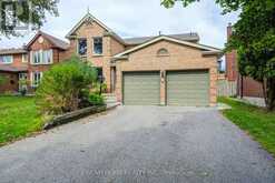 30 GARNISH GREEN | Markham Ontario | Slide Image Two
