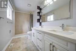 30 GARNISH GREEN | Markham Ontario | Slide Image Thirty-seven