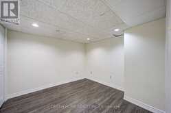30 GARNISH GREEN | Markham Ontario | Slide Image Forty