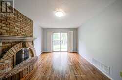 30 GARNISH GREEN | Markham Ontario | Slide Image Nine