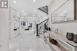 7350 GLAMORGAN WAY | Mississauga Ontario | Slide Image Eight
