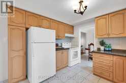 182 DERRYDOWN ROAD | Toronto Ontario | Slide Image Eighteen