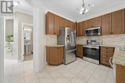 28 BRADFORD COURT | Whitby Ontario | Slide Image Nine