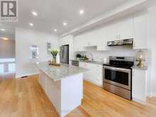 5 BEER LANE | Markham Ontario | Slide Image Ten