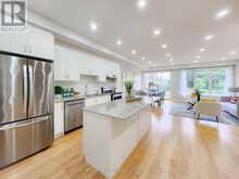 5 BEER LANE | Markham Ontario | Slide Image Eight