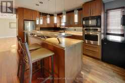 35 CARR DRIVE | Barrie Ontario | Slide Image Sixteen