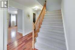 35 CARR DRIVE | Barrie Ontario | Slide Image Four