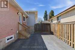 341 REXFORD DRIVE | Hamilton Ontario | Slide Image Twenty-one
