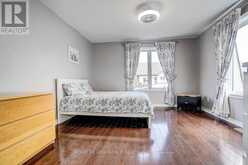 82 DAVID DUNLAP CIRCLE | Toronto Ontario | Slide Image Forty
