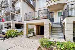 82 DAVID DUNLAP CIRCLE | Toronto Ontario | Slide Image Seven