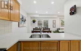 33 RANGELEY DRIVE | Toronto Ontario | Slide Image Ten
