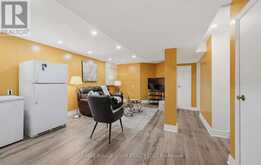 33 RANGELEY DRIVE | Toronto Ontario | Slide Image Thirty
