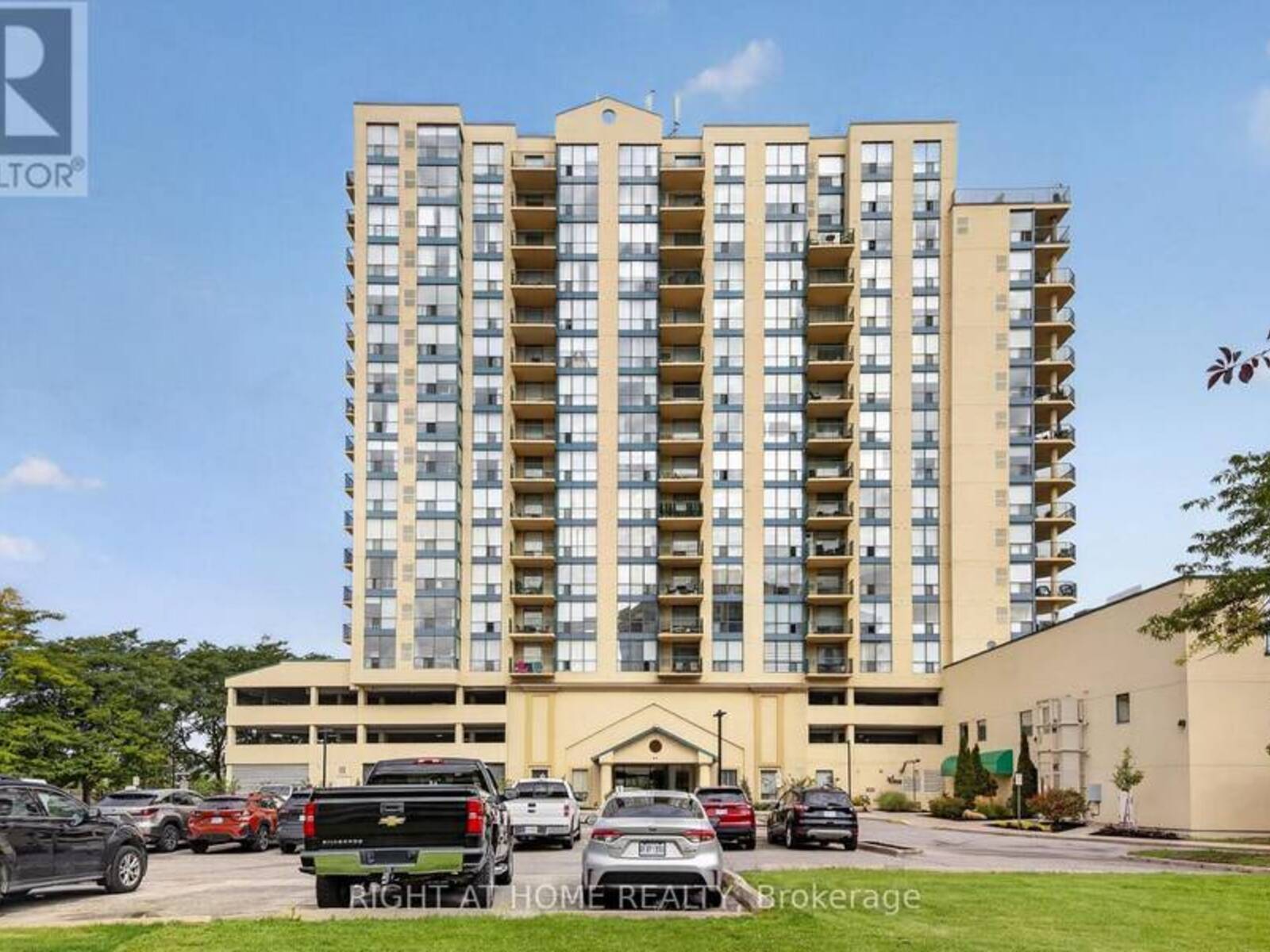 1402 - 65 ELLEN STREET, Barrie, Ontario L4N 3A5