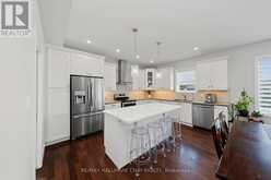 36 LOWRY COURT | Barrie Ontario | Slide Image Fifteen
