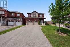 36 LOWRY COURT | Barrie Ontario | Slide Image One