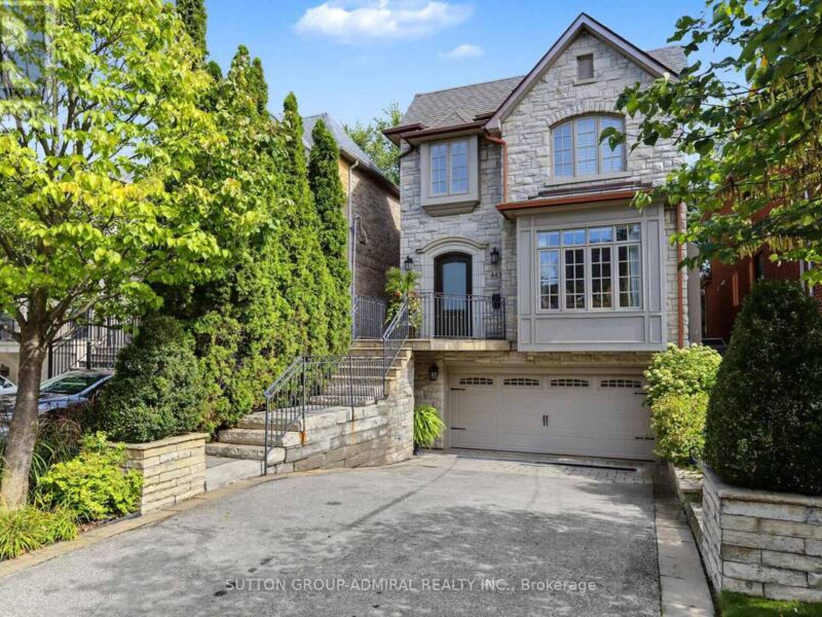 443 ELM ROAD, Toronto, Ontario M5M 3W8