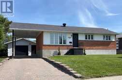 700 UNIVERSITY STREET | Timmins Ontario | Slide Image One