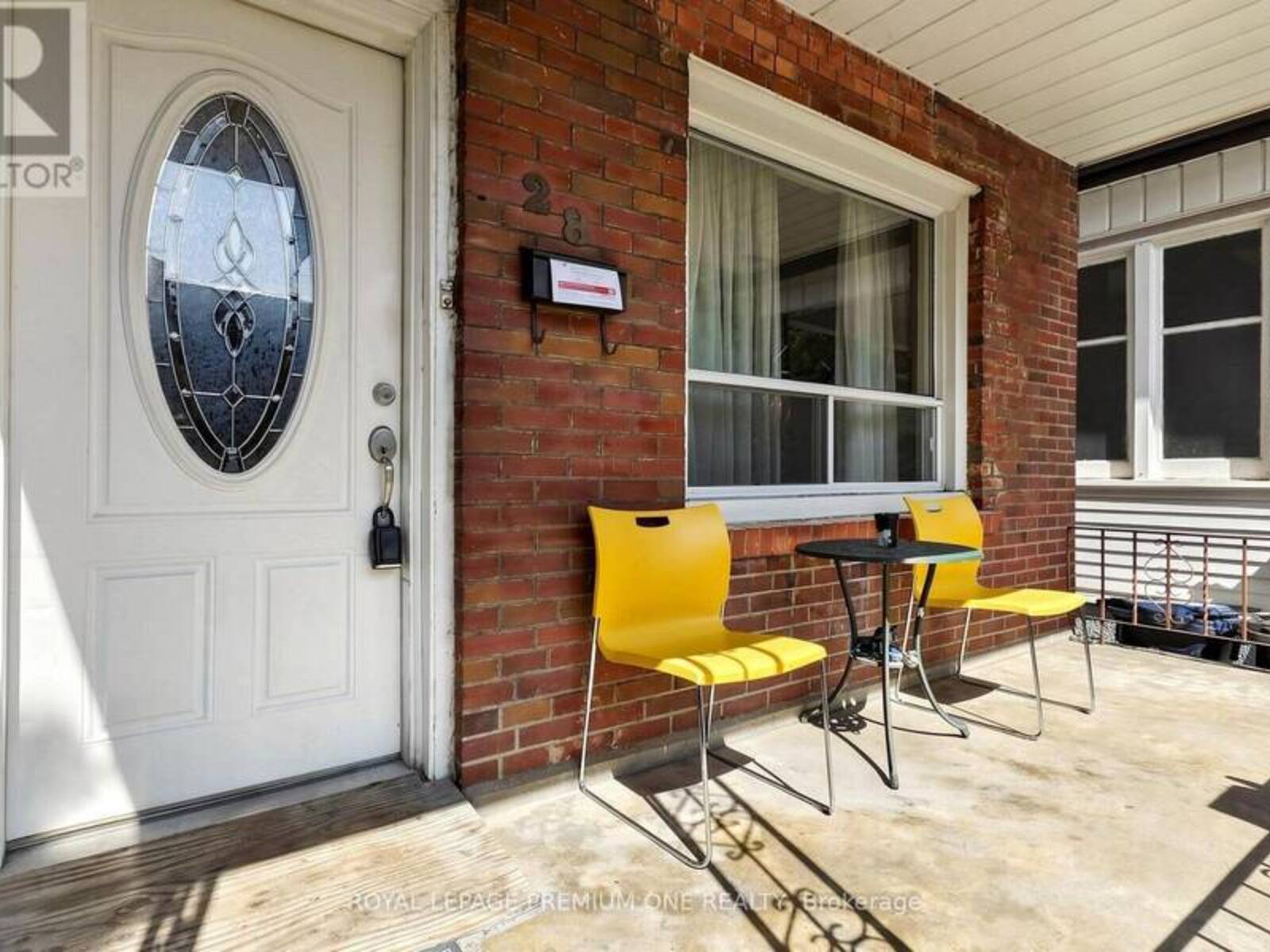 28 GARDEN AVENUE, Toronto, Ontario M6R 1H6