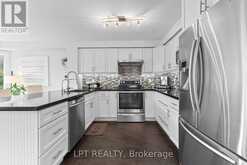 370 SILKEN LAUMANN DRIVE | Newmarket Ontario | Slide Image Sixteen