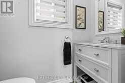 370 SILKEN LAUMANN DRIVE | Newmarket Ontario | Slide Image Eighteen
