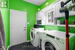 370 SILKEN LAUMANN DRIVE | Newmarket Ontario | Slide Image Nineteen