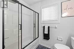 370 SILKEN LAUMANN DRIVE | Newmarket Ontario | Slide Image Thirty-four