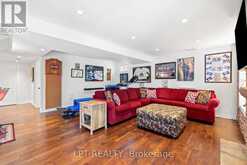370 SILKEN LAUMANN DRIVE | Newmarket Ontario | Slide Image Thirty-eight