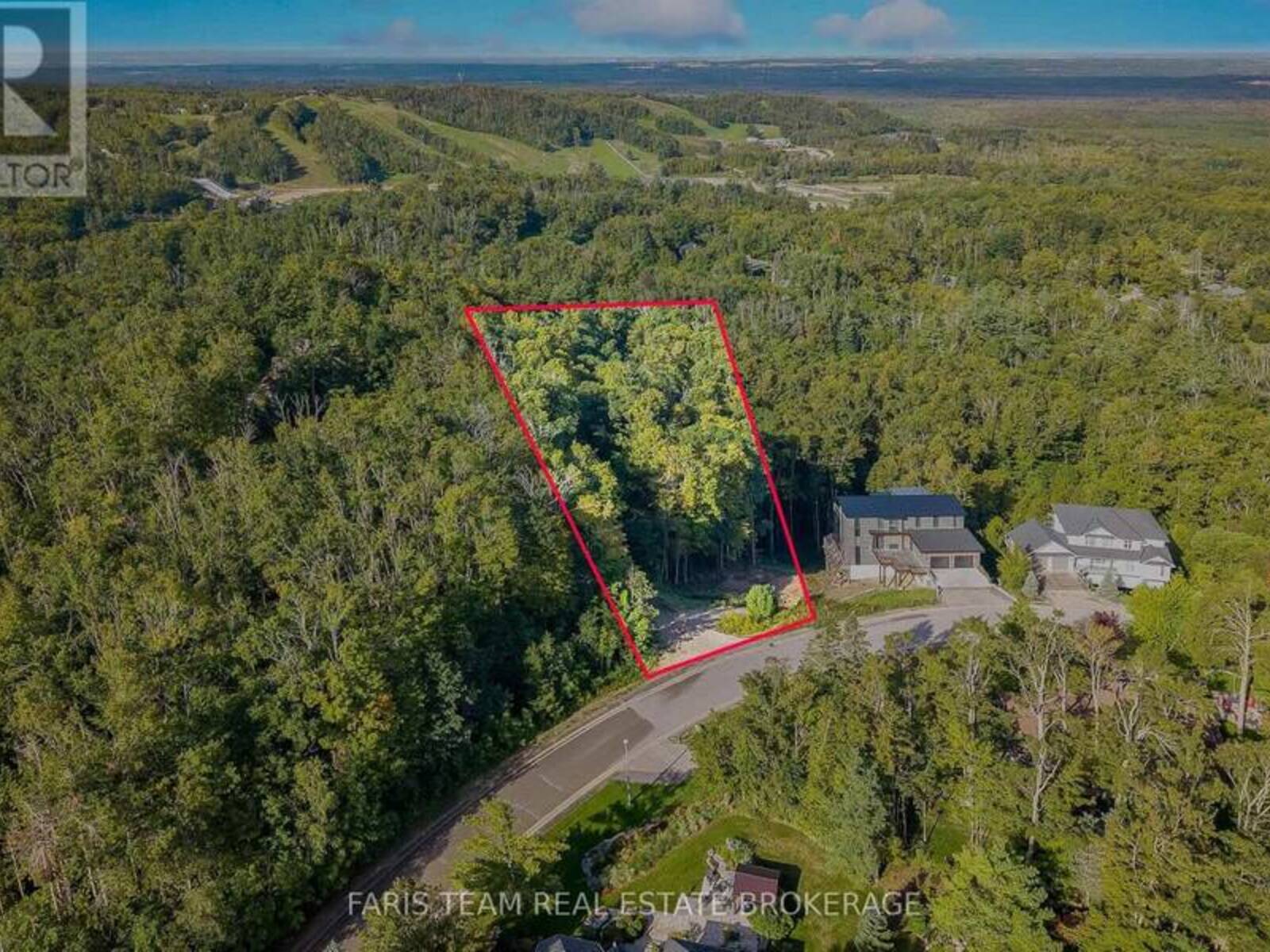 3 VALLEYCREST DRIVE, Oro-Medonte, Ontario L0L 2L0