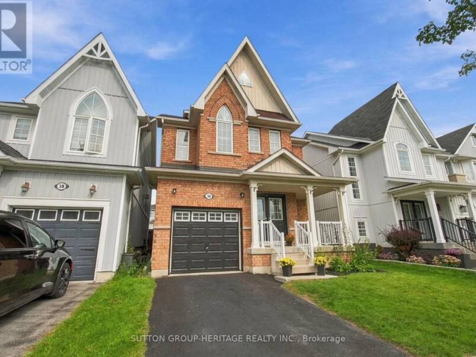 36 MILDENHALL PLACE, Whitby, Ontario L1M 0E4