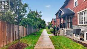 13 - 246 PENETANGUISHENE ROAD | Barrie Ontario | Slide Image Thirty-seven