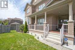 4 BERKWOOD HOLLOW | Brampton Ontario | Slide Image Two