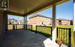 8 MAYFLOWER GARDENS | New Tecumseth Ontario | Slide Image Forty-one