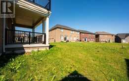 8 MAYFLOWER GARDENS | New Tecumseth Ontario | Slide Image Forty-three