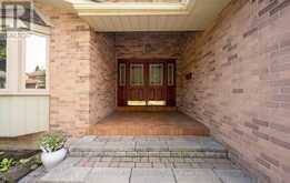 1896 STONEYBROOK COURT | Mississauga Ontario | Slide Image Two