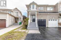 34 WEATHER VANE LANE | Brampton Ontario | Slide Image Two